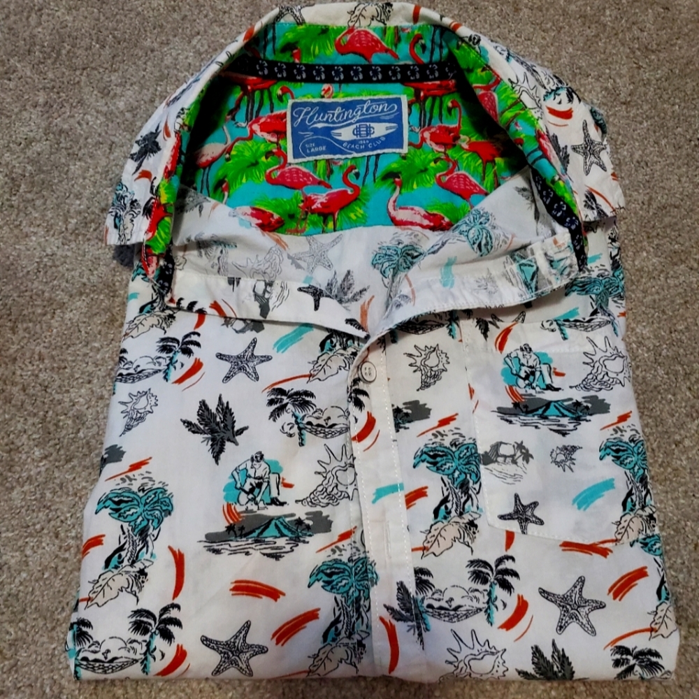 Men's short sleeved button up shirt large